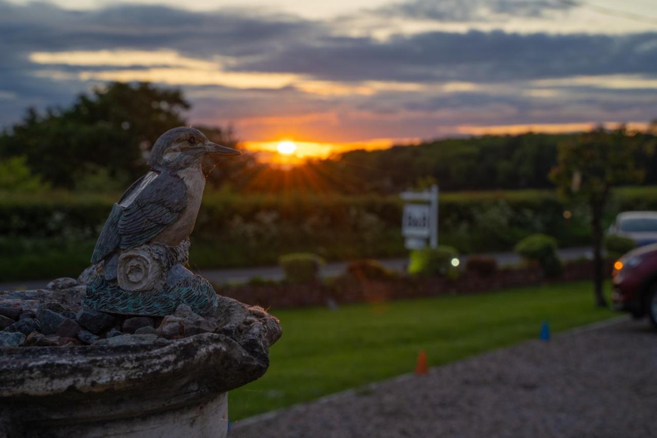 Rest A While Bed and Breakfast Bushmills Exterior foto